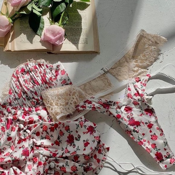 FOR LOVE & LEMONS Melrose Thong Panty - Picture 2 of 5